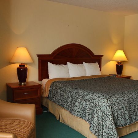 Shawano Four Seasons Resort Exterior photo
