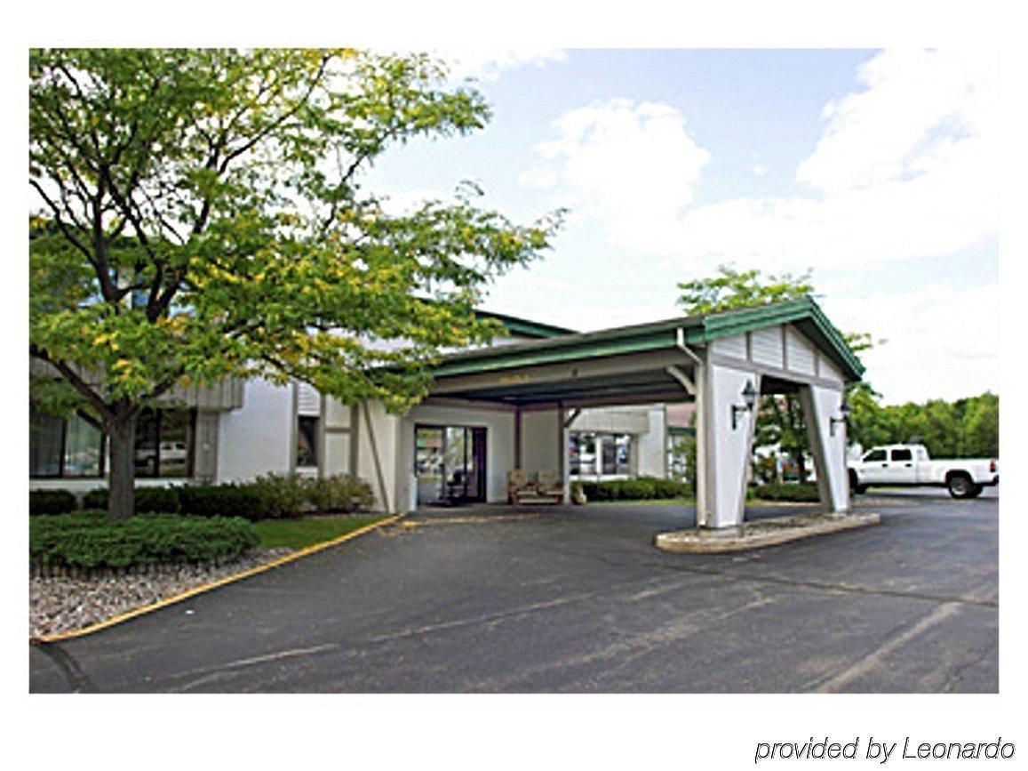 Shawano Four Seasons Resort Exterior photo