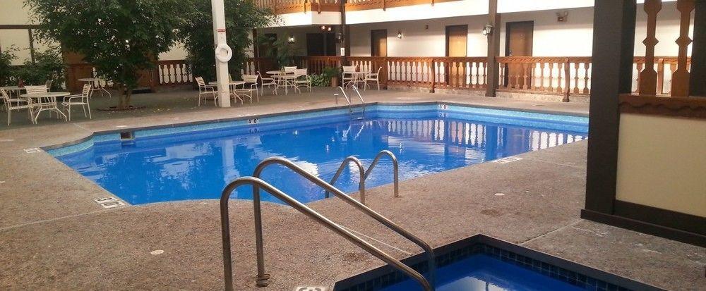 Shawano Four Seasons Resort Exterior photo