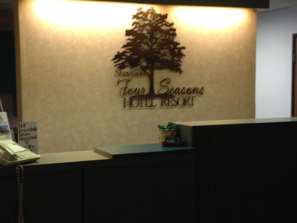 Shawano Four Seasons Resort Exterior photo