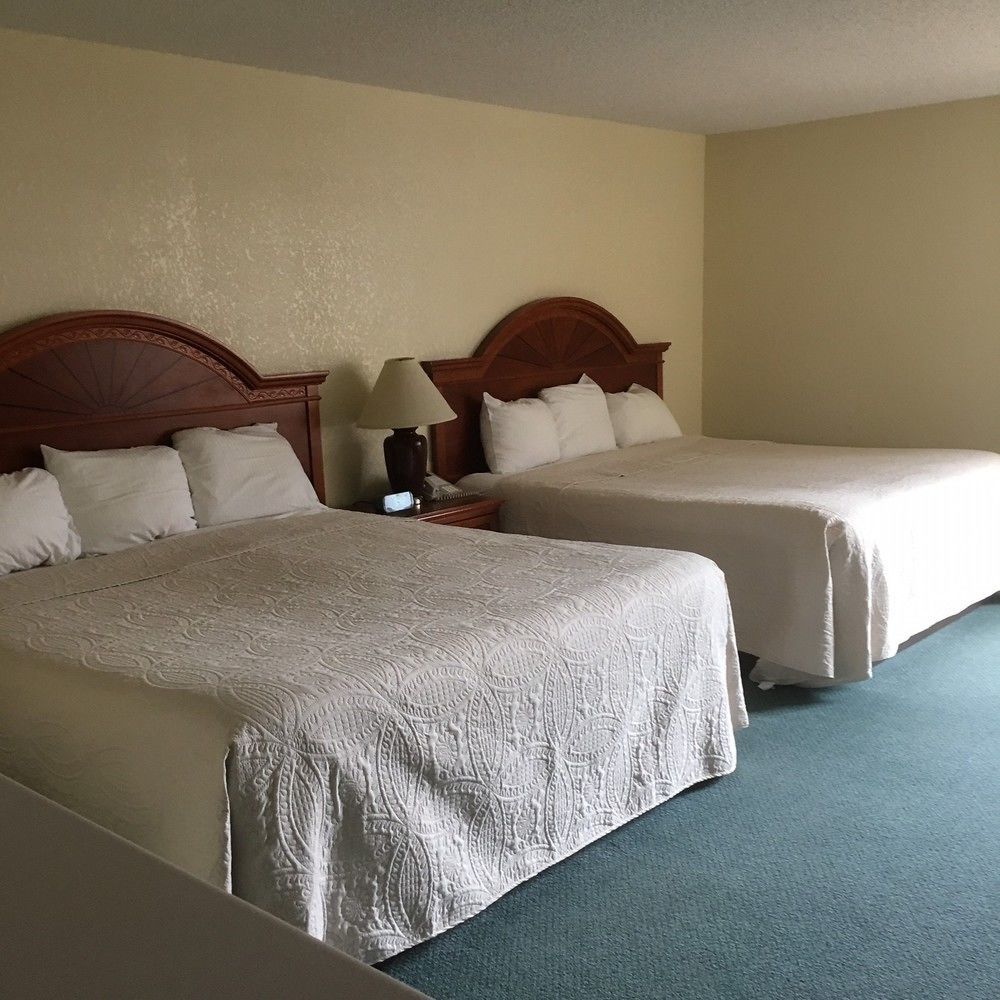 Shawano Four Seasons Resort Exterior photo