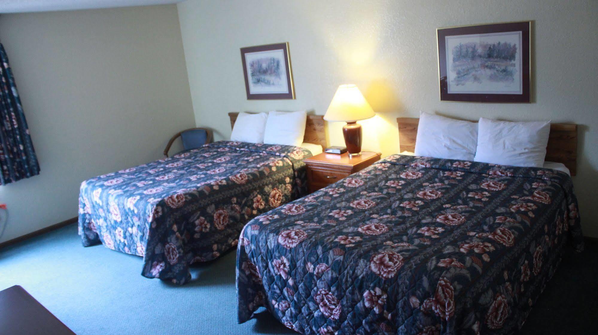 Shawano Four Seasons Resort Exterior photo